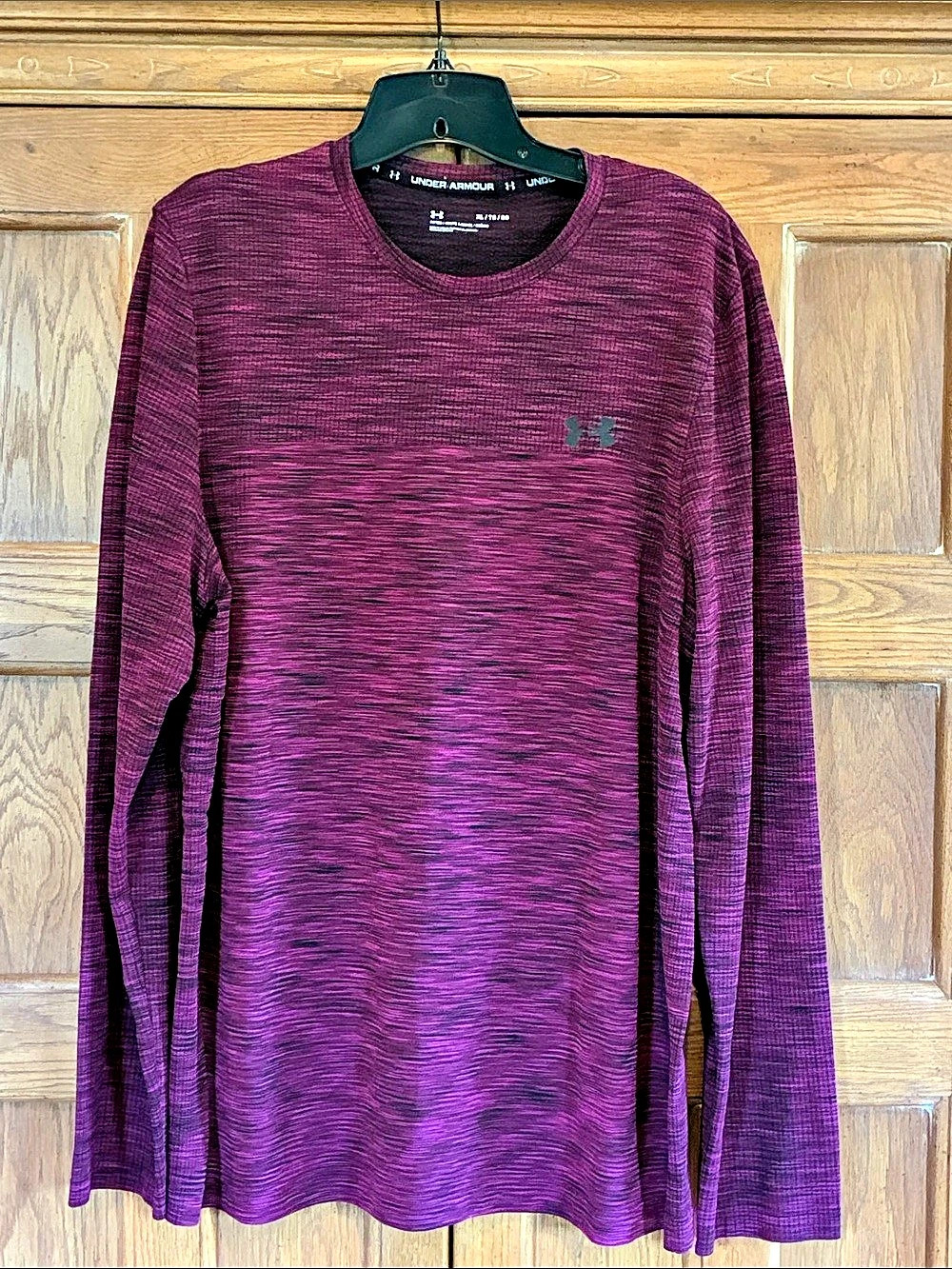Under Armour Long Sleeve Athletic Top Shirt Size XL
